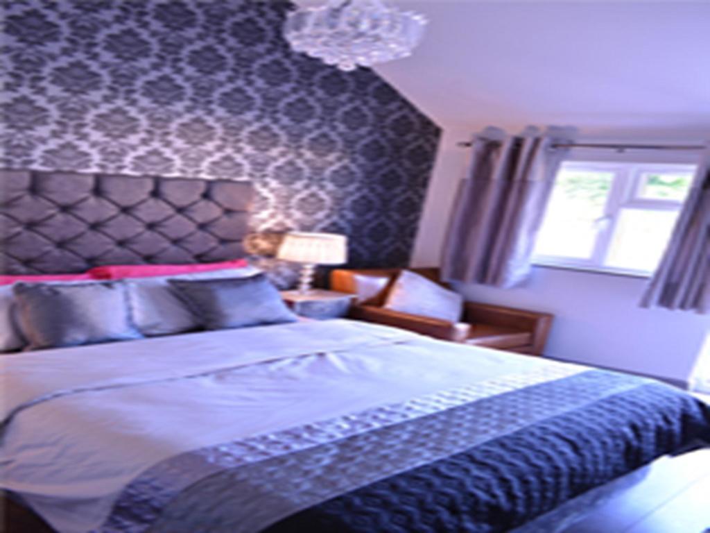 로이스턴 The King William IV B&B 객실 사진